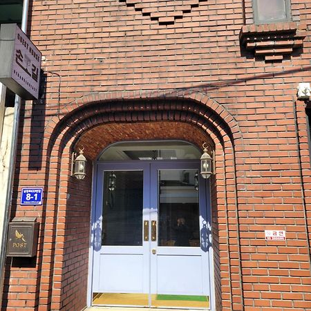 Son-Gil Guesthouse Jinju Εξωτερικό φωτογραφία